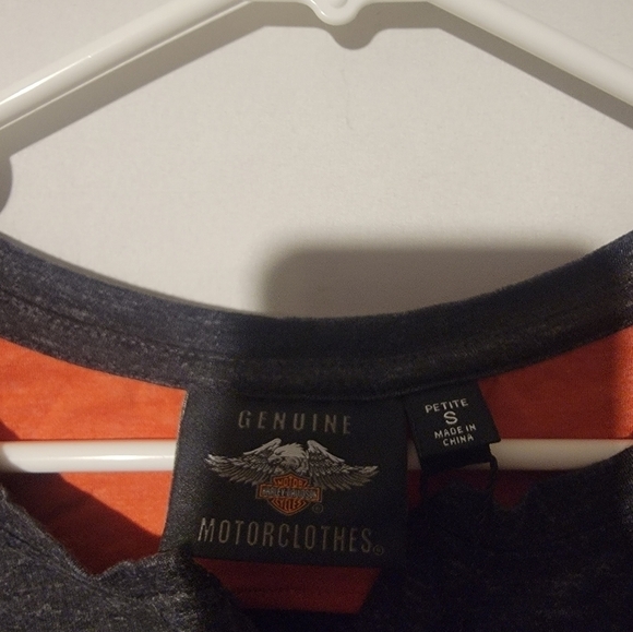 Harley Davidson Women's Genuine Oil Can Henley Women’s Size Petite-Small - Picture 2 of 8